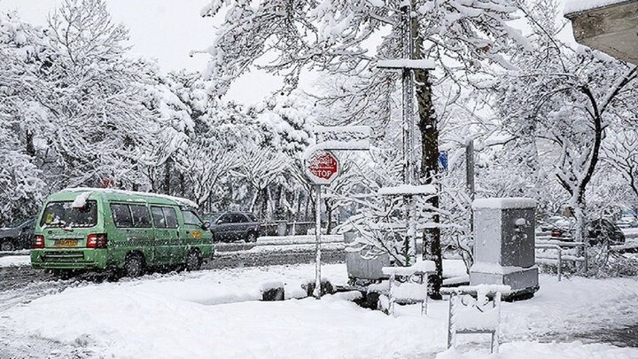 کاهش ۵ تا ۲۰ درجه دمای کشور | بارش برف در تهران