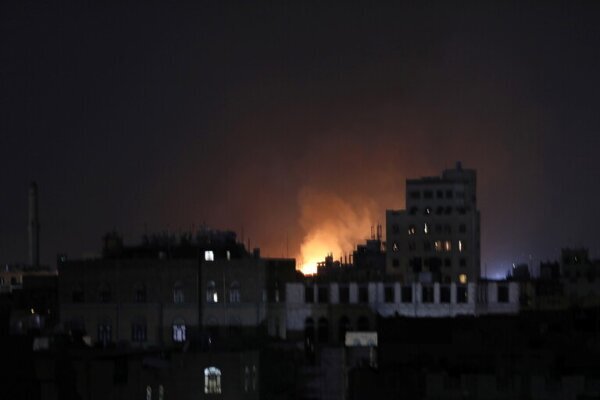 بمباران پایتخت یمن توسط جنگنده های سعودی