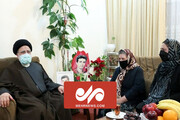 رییس‌جمهور با خانواده شهید وارطان دیدار کرد / فیلم