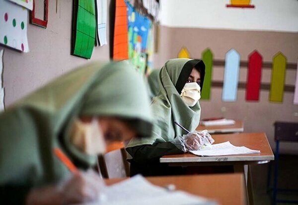 آموزش و پرورش: دانش آموزان لباس گرم بپوشند تا بتوان پنجره‌های کلاس را باز گذاشت