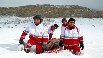 نجات جان کوهنوردان تهرانی در ارتفاعات خشچال الموت شرقی / فیلم