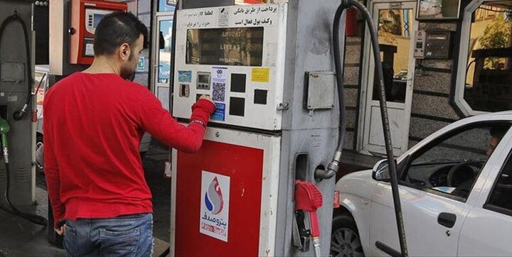 هشدار نسبت به عواقب خطرناک طرح بنزینی دولت / دولتمردان به دست خود مردم بنزین را گران می‌کنند؟