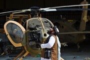 ویدیو عجیب از لحظه سقوط بالگرد طالبان در یک روز بارانی توسط خلبان ناشی!