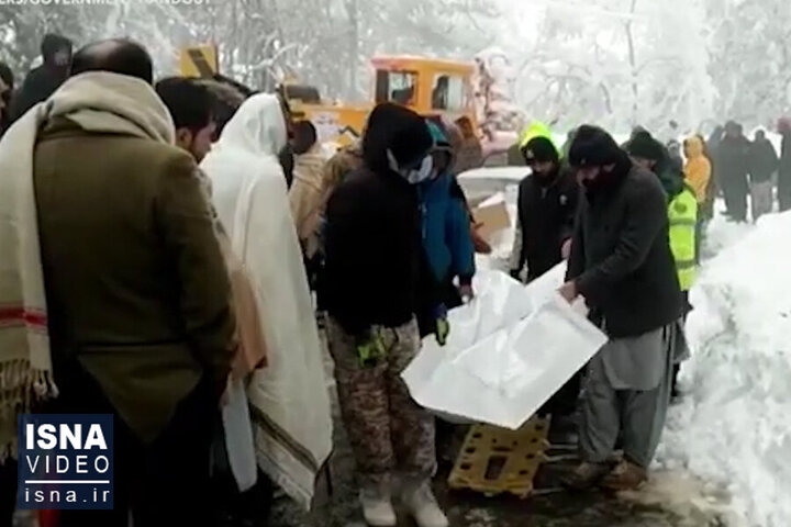 بارش برف سنگین و مرگبار در شمال پاکستان + ۲۲ کشته / فیلم