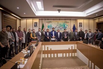 وزیر ارشاد با خوانندگان پاپ دیدار کرد