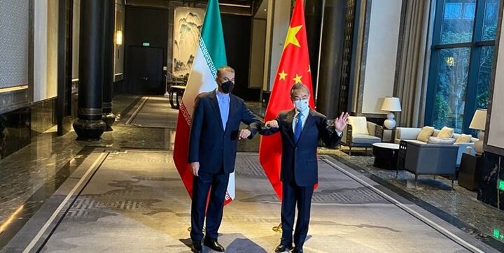 وزرای خارجه ایران و چین دیدار کردند / عکس