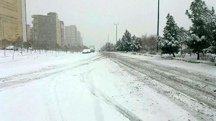بارش برف نیم متری در استان اردبیل / فیلم