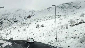 ویدیو تماشایی از طبیعت زمستانه چشم نواز جاده کرج-چالوس و سد امیرکبیر