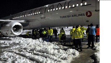 حمل و نقل هوایی، دریایی و زمینی ترکیه در پی بارش برف مختل شد