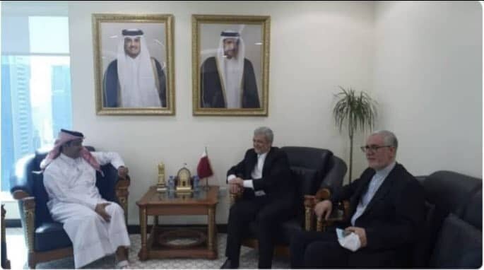 نماینده ویژه رییس‌جمهور در امور افغانستان به قطر سفر کرد