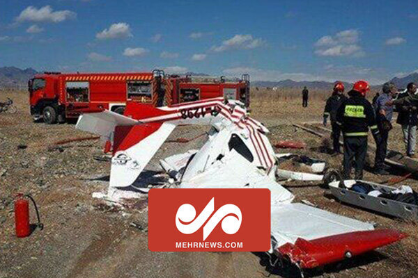 نخستین تصاویر از سقوط هواپیمای آموزشی در کاشمر / فیلم