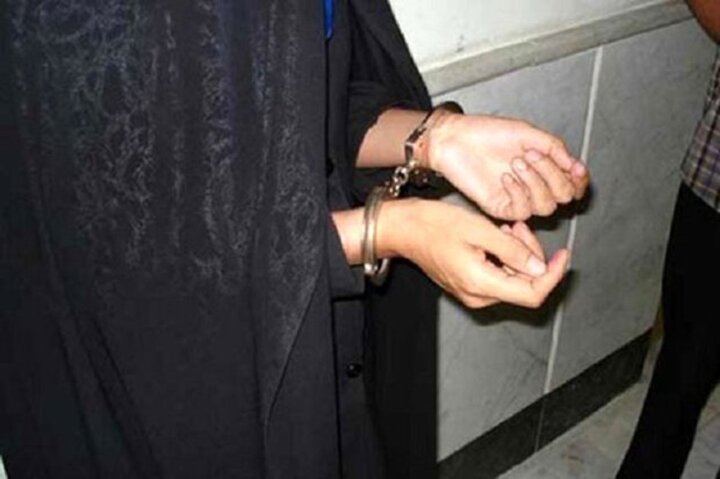 زن ۵۰ ساله مشهدی انگشتر سرقتی را بلعید!
