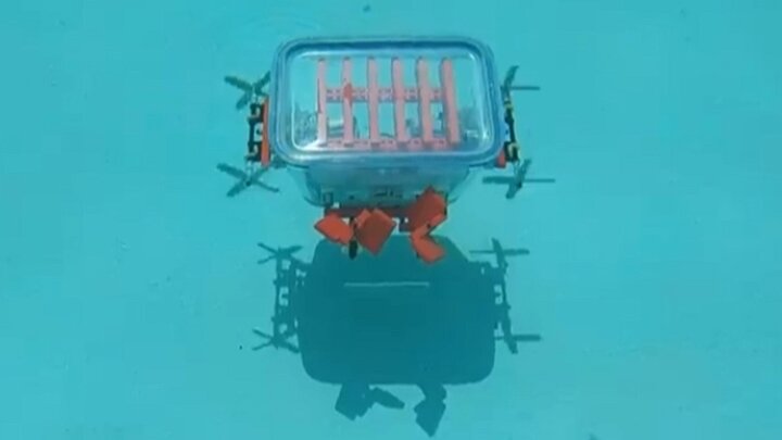 نحوه ساخت زیردریایی با ظرف شیشه‌ای / فیلم