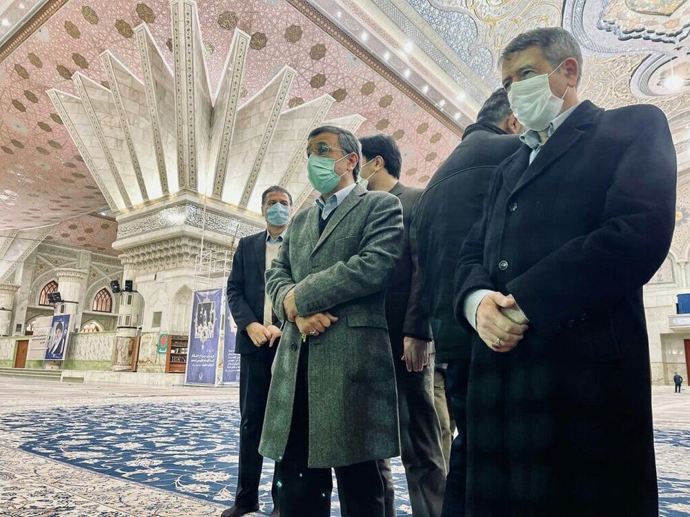 تصاویر | حضور احمدی نژاد در حرم امام(ره) | چه کسی او را همراهی کرد؟ 