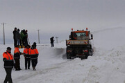 بارش برف راه ارتباطی ۶۵۰ روستای لرستان را بست