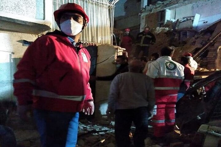 جان باختن ۵ نفر بر اثر انفجار ساختمان مسکونی در رباط کریم 