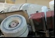 نشست وحشتناک زمین در کرمان | سقوط کامیون به گودال / فیلم