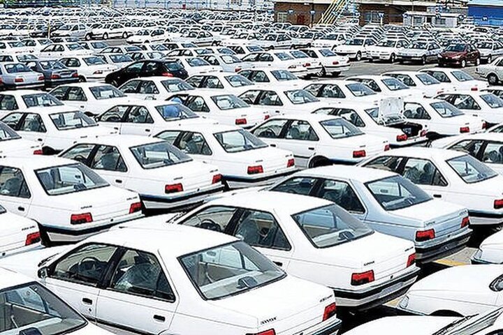 با حمله روسیه به اوکراین قیمت خودرو در ایران افزایشی شد! / قیمت جدید خودورهای داخلی اعلام شد
