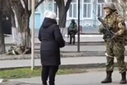 سخنان جنجالی یک زن اوکراینی خطاب به سرباز روس / فیلم