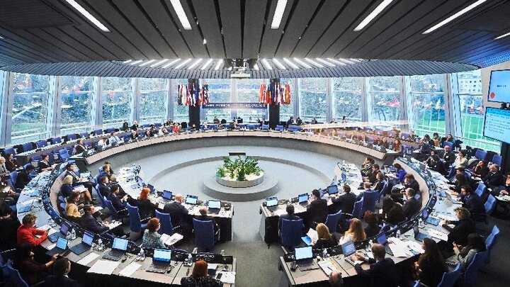 تعلیق موقت عضویت روسیه در شورای اروپا 