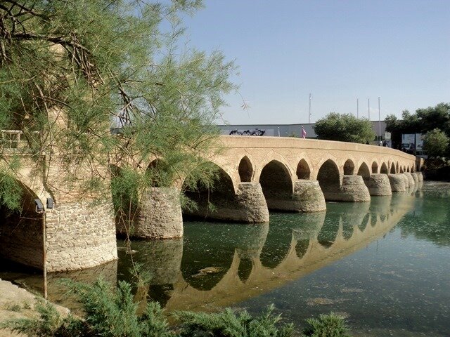 پل شهرستان قدیمی‌ترین پل زاینده رود