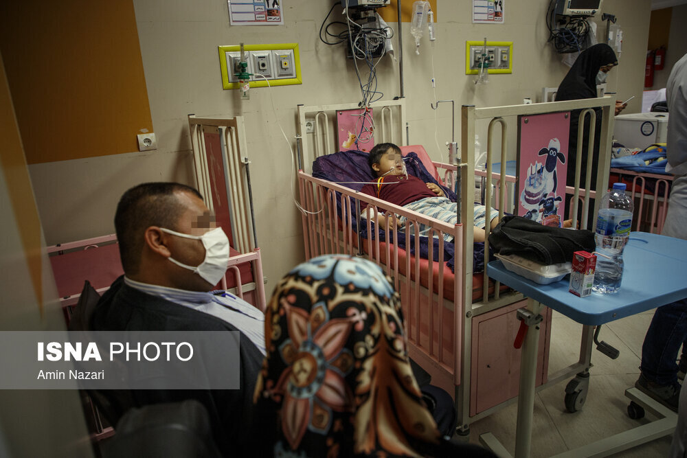 تصاویری از کودکان مبتلا به اُمیکرون در بیمارستان 