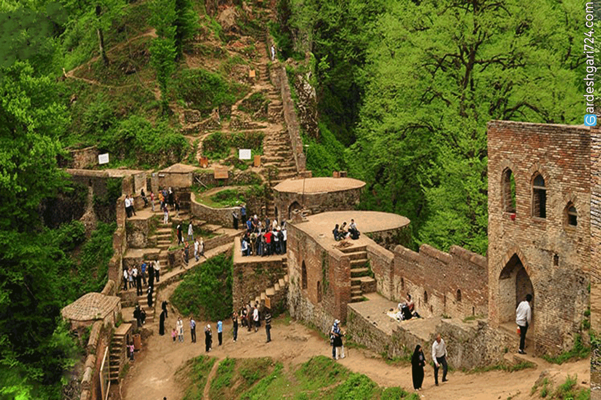 در بهار ۱۴۰۱ به بهترین مکانهای گیلان سفر کنید!