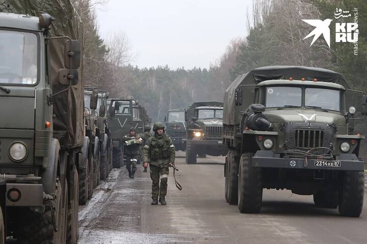 ورود ستون تدارکاتی ارتش روسیه به چرنیهیو / فیلم