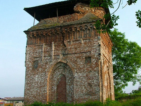 آیا از آتشکده آمل دیدن کردهاید؟  آیا از آتشکده آمل دیدن کردهاید؟