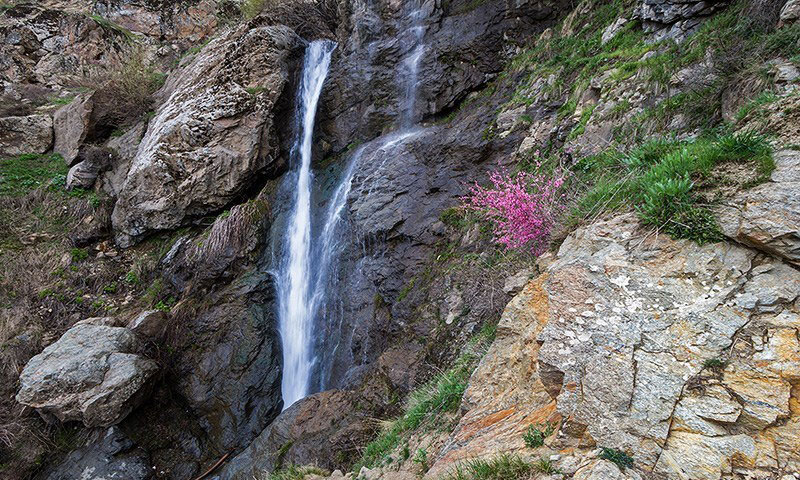 سولک؛ آبشاری دیدنی در ارومیه 