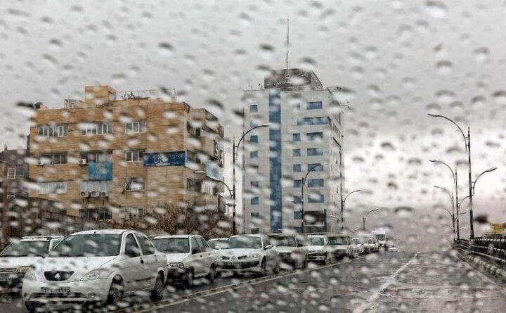 آسمان تهران فردا بارانی است