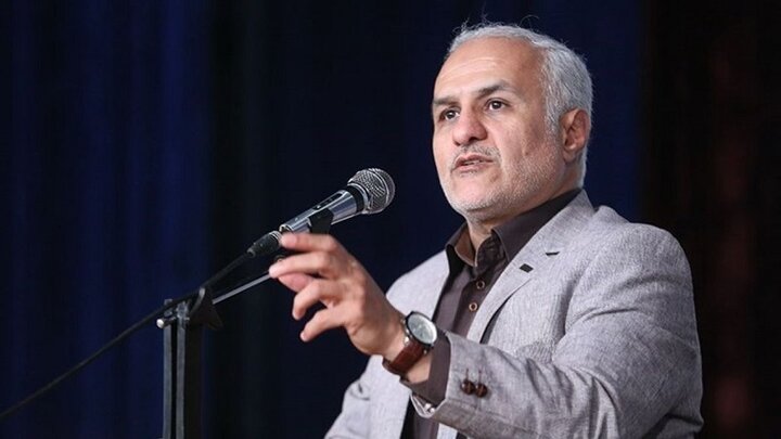 تقاضای عجیب حسن عباسی از تیم مذاکره کننده: تبدیل کاخ سفید به حسینیه و با حجاب شدن زنان شان را روی میز بگذارید
