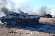 ویدیو دلهره آور از لحظه انهدام خودروهای زرهی روسیه توسط تانک اوکراینی