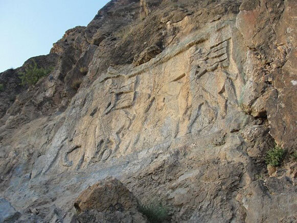 سنگ نگاره خان تختی؛ یادگاری از ساسانیان در سلماس 