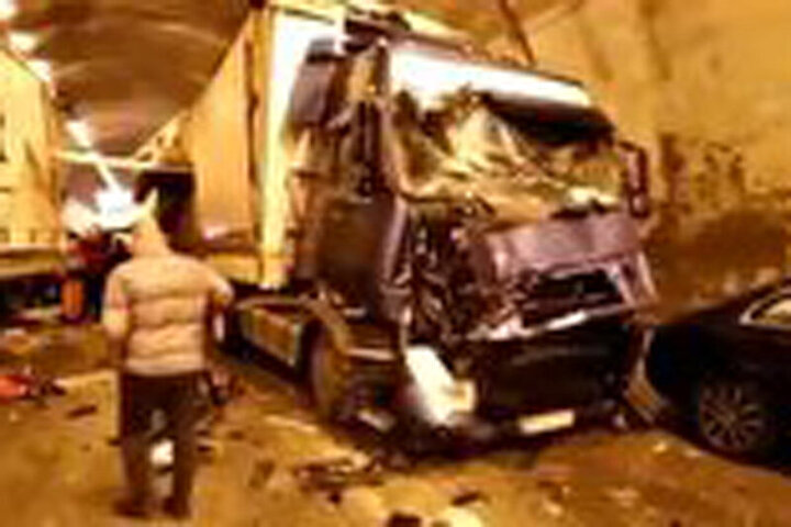 ویدیو هولناک از تصادف زنجیره‌ای وحشتناک در تونل بزرگراه آنکارا - استانبول