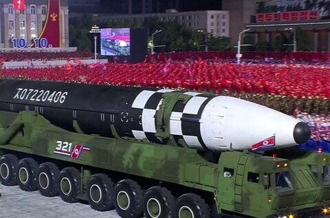 کره شمالی یک «موشک هیولا» جدید را آزمایش می کند