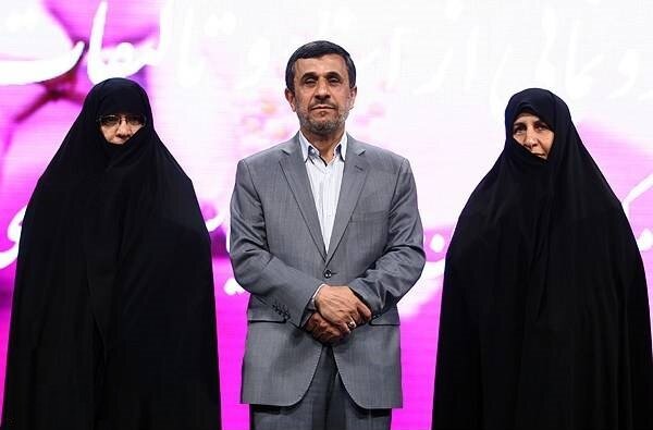 مادر و خواهر احمدی نژاد