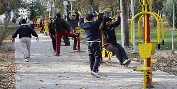 تهرانی‌ها امروز از رفتن به پارک‌ها و اماکن روباز خودداری کنند