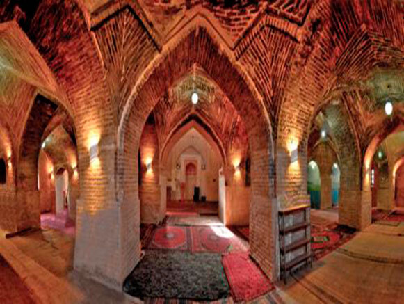 مسجد جامع هندوالان مسجدی که می‌توانید بهترین نمونه معماری کویری را در آن ببینید / عکس