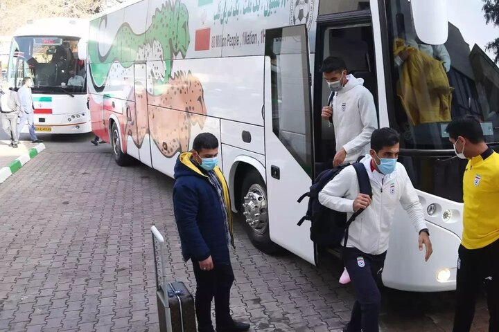 ورود کاروان تیم ملی فوتبال به مشهد