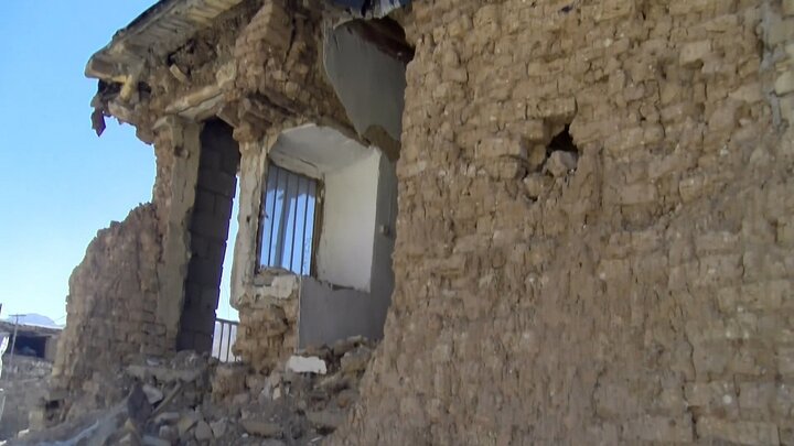 اعتبارات به منازل تخریب شده زلزله کوهرنگ از امروز پرداخت می‌شود