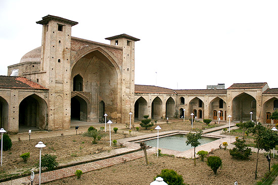 مسجد فرح آباد ساری یادگاری از صفویان 