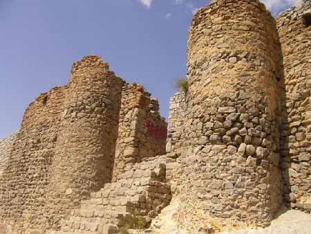 قلعه بابک باشکوه ترین قلعه سنگی ایران 