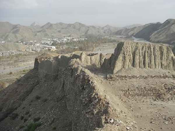 از قلعه الله وردی خان بشاگرد چه می‌دانید؟ 