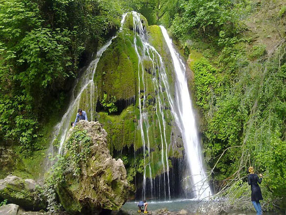 آشنایی با کبودوال آبشار خزه‌ای ایران 