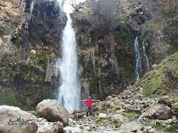 آبشار شیوند بهشتی پنهان در ایذه 