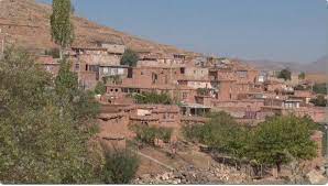  توته خان روستایی صخره‌ای در بناب 