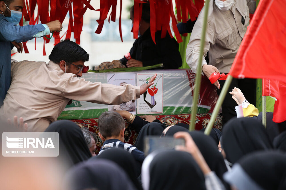 مراسم تشییع شهید حادثه تروریستی حرم رضوی در مشهد