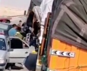 راهزنی از کامیون‌های هندوانه در مرز شلمچه / فیلم