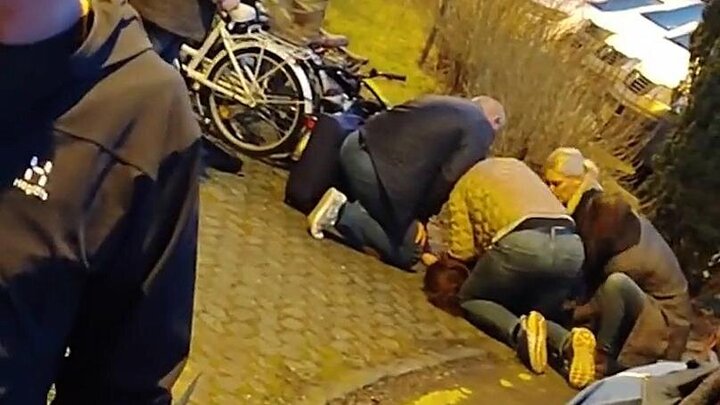  وضعیت دردناک زن پناهجوی ایرانی در دانمارک؛ بدون لباس در سلول / فیلم